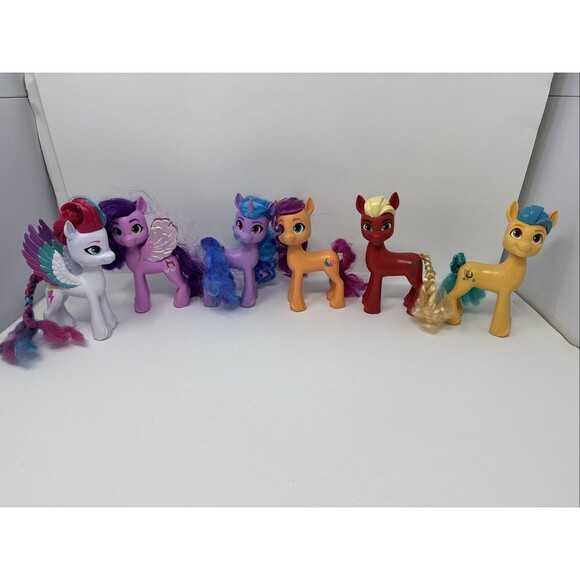 My Little Pony New Generation SHINING ADVENTURES Lot 6 Sprout Hitch Izzy Petals - Picture 1 of 15